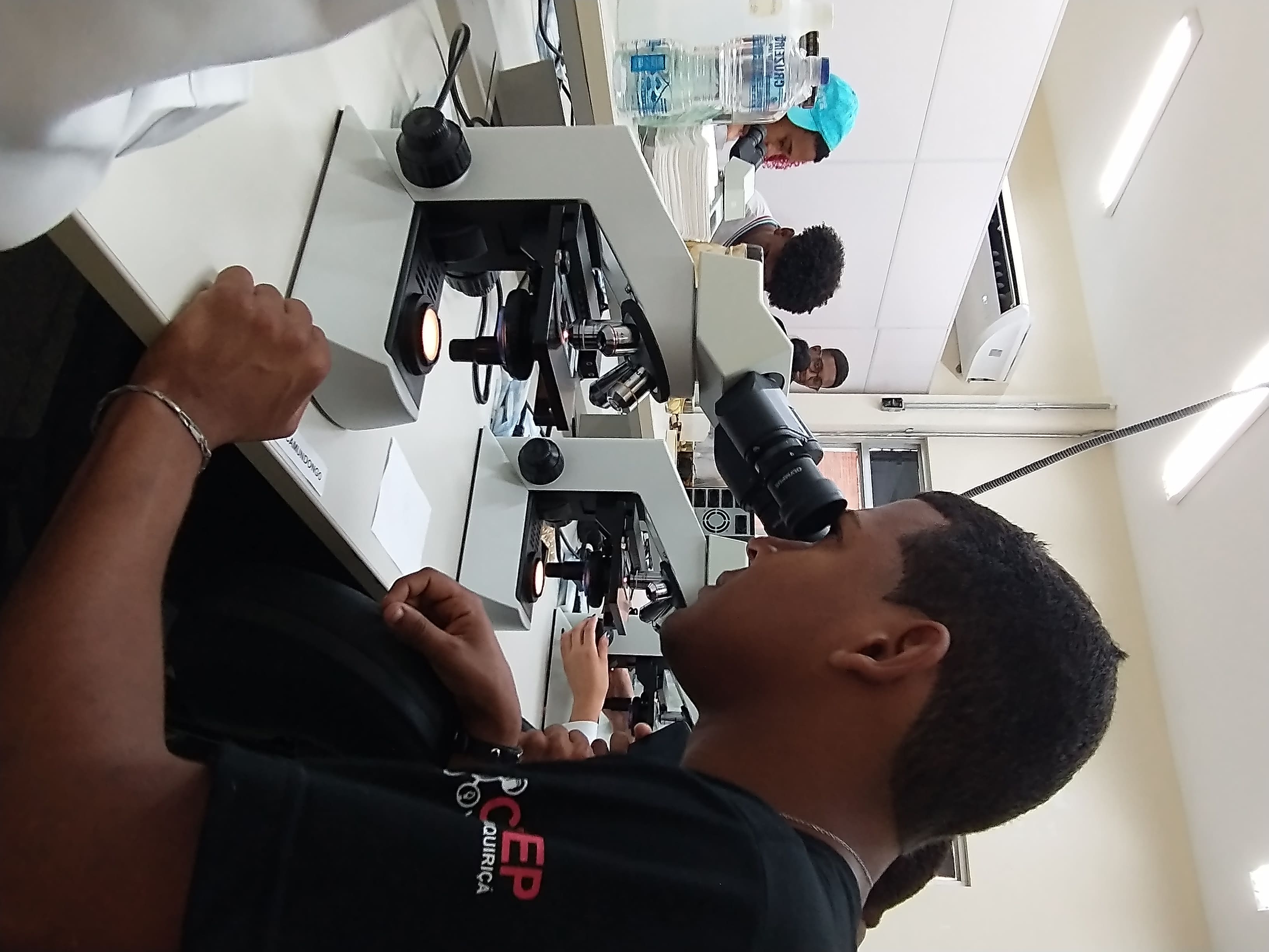 Microscópio optico