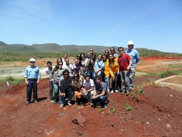 Visita técnica orientada à Mineradora Vanádio de Maracás S/A dos alunos e professores do curso de Licenciatura em Química do CFP/UFRB