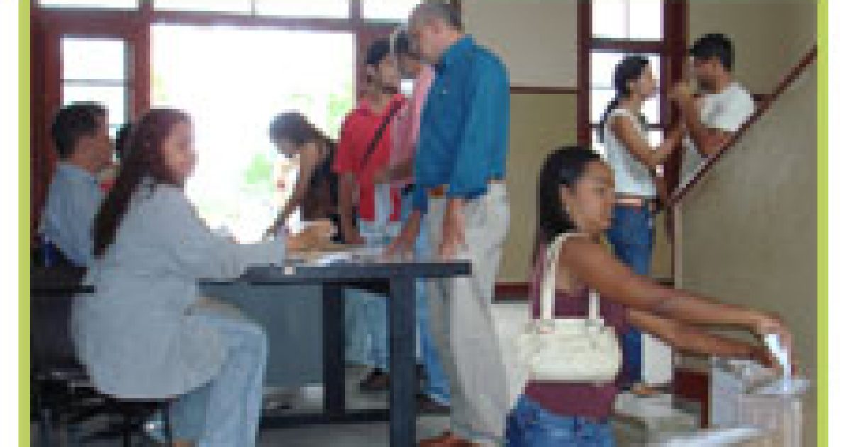 Comunidade acadêmica escolhe novos dirigentes dos Centros de Ensino