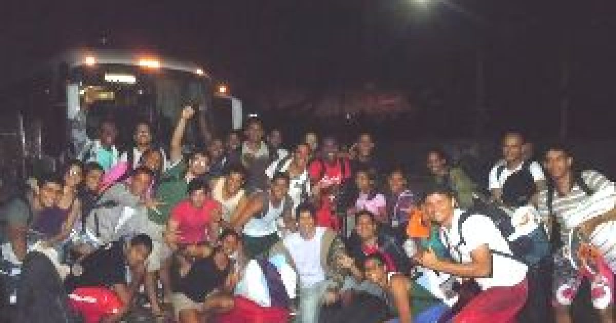 Caravana da Bahia viaja 2 dias e é a 1ª a chegar na Campus Party Brasil 2012