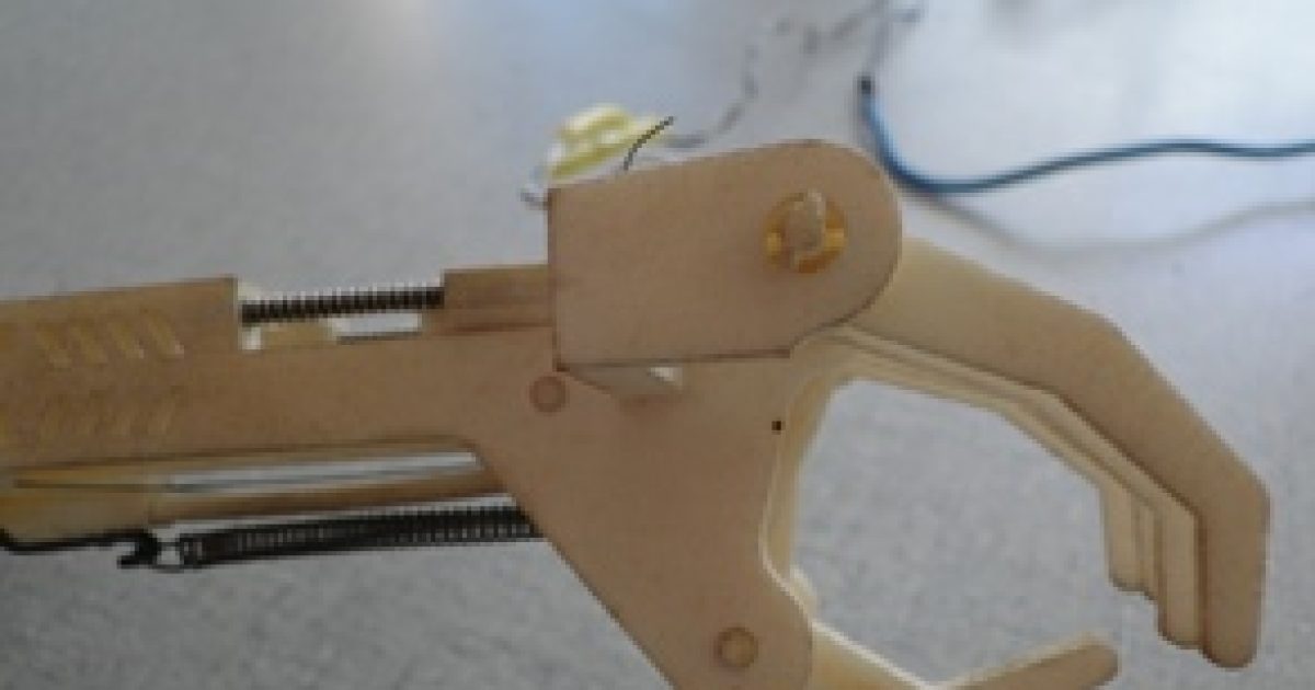 Projeto do CETEC desenvolve prótese ortopédica para crianças