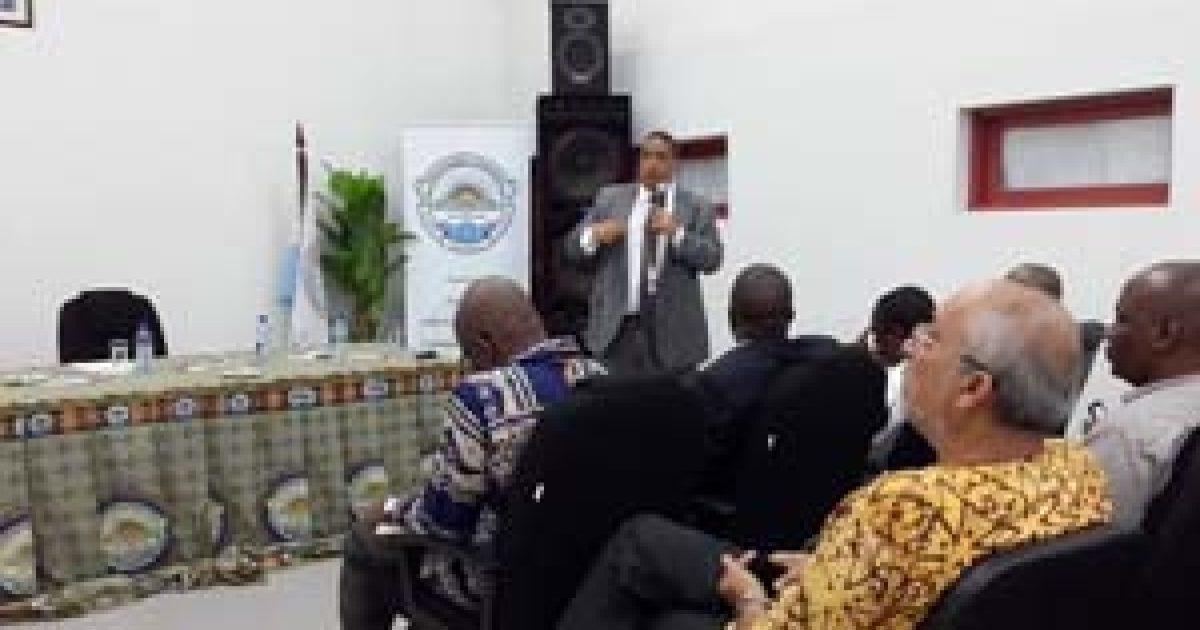 Reitor da UFRB abre Conferência Internacional sobre Desenvolvimento Sustentável em Moçambique