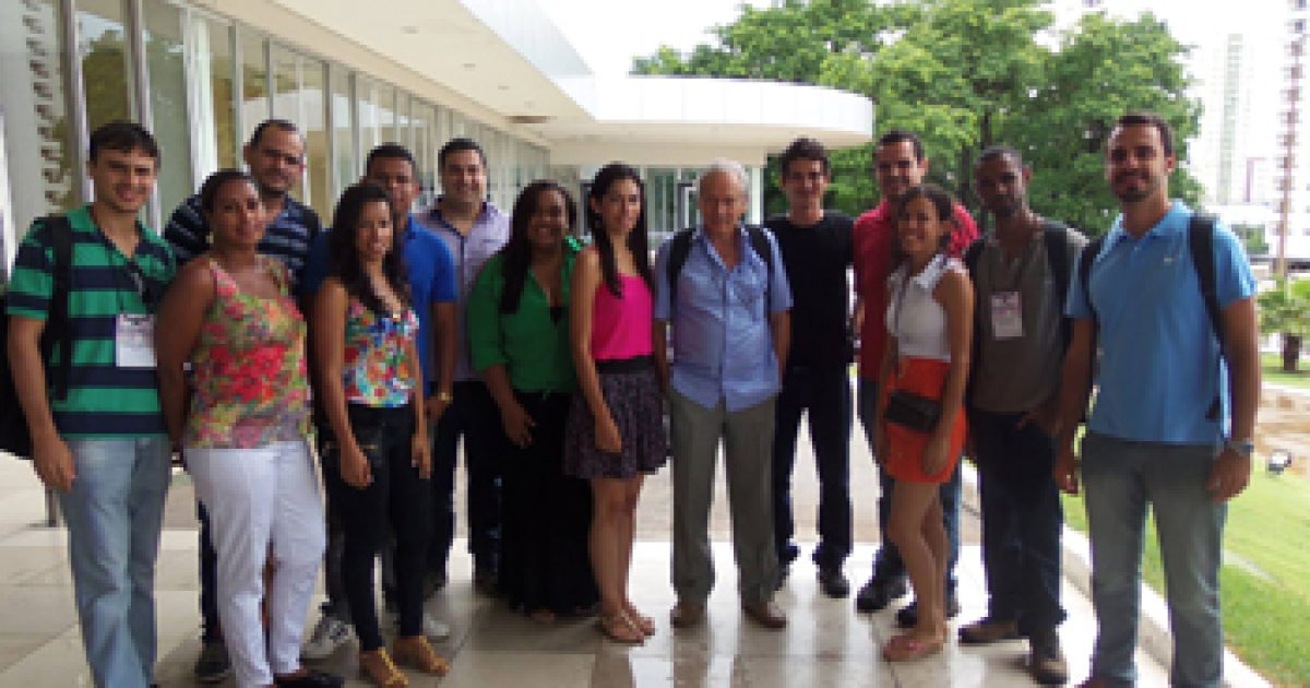 Pesquisa da UFRB recebe prêmio em encontro nacional de Diagnóstico Veterinário