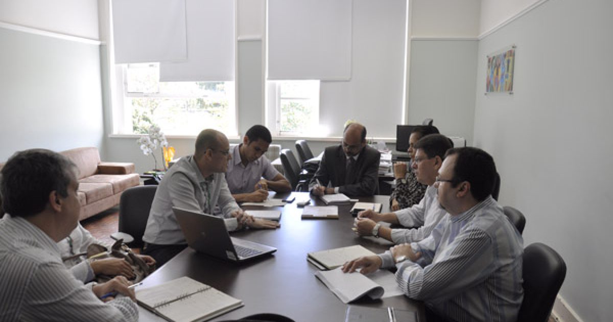 UFRB debate fornecimento de energia da instituição com Coelba