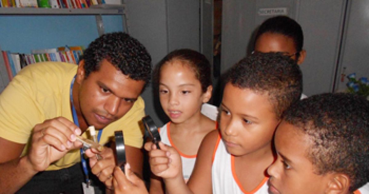 Mutirão marca terceira etapa da Mobilização Nacional da Educação Zika Zero na UFRB