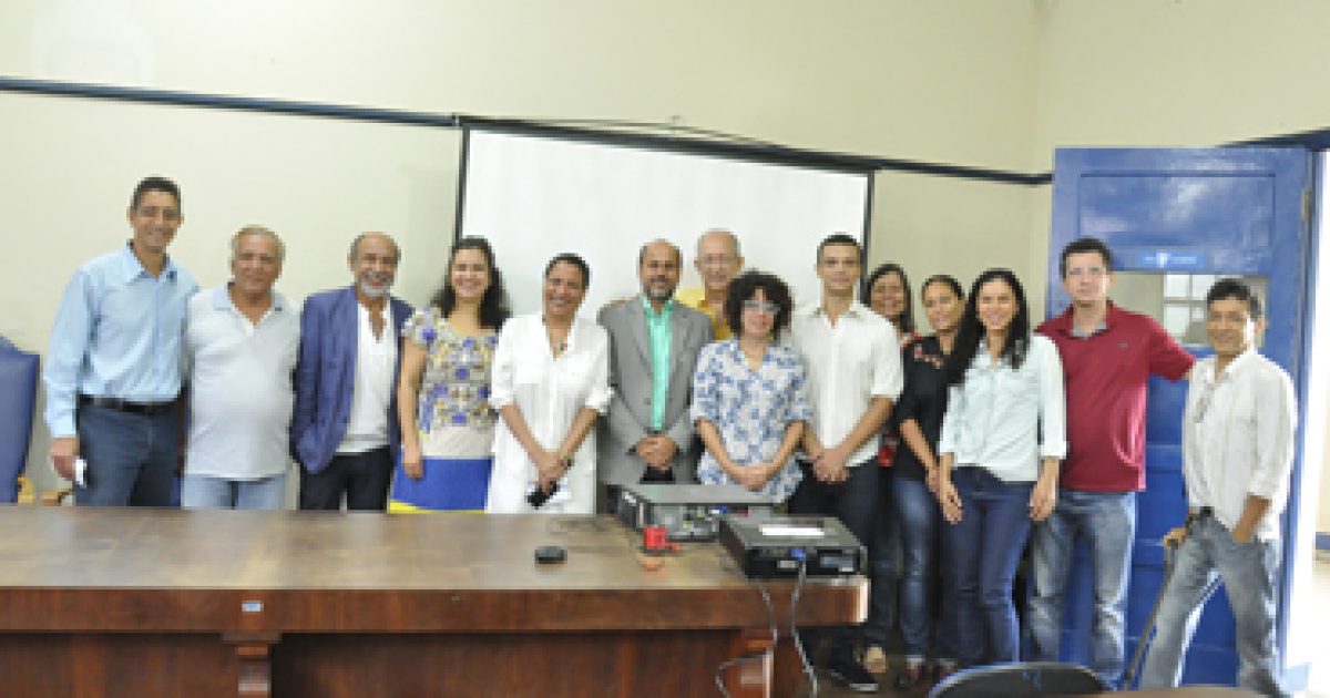 Novos membros do Conselho Editorial da EDUFRB tomam posse