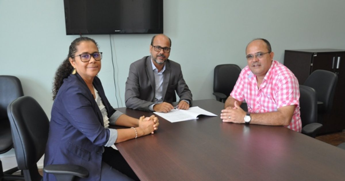 UFRB assina cooperação internacional com a Universidade de Louvain