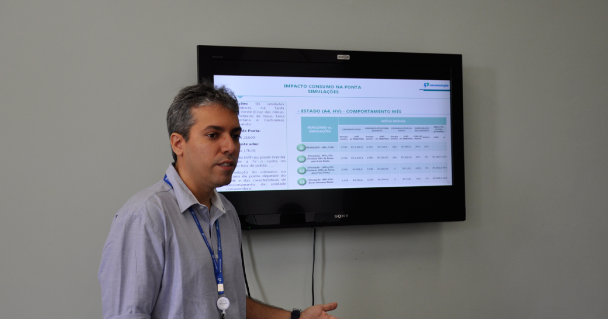 Reitor da UFRB tem nova reunião com Coelba para tratar sobre eficiência energética