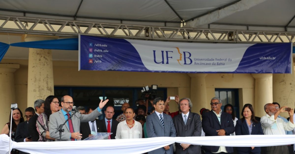 UFRB realiza Ato em Defesa da Autonomia Universitária e recebe ex-presidente Lula