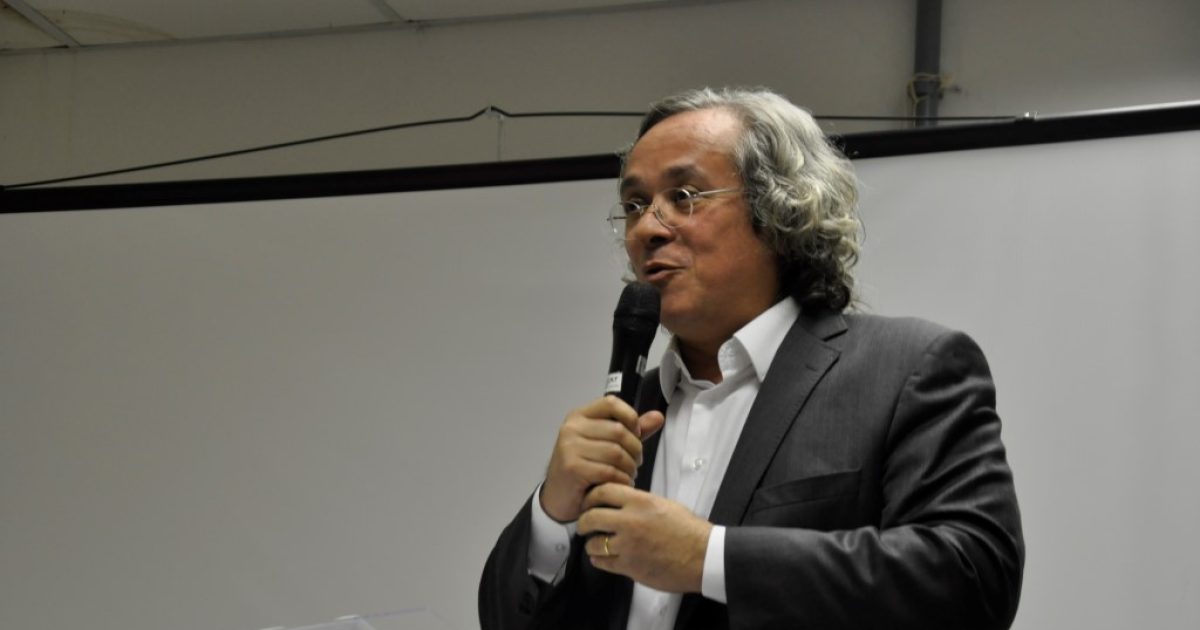 Aula magna do filósofo João Salles marca abertura de período letivo na UFRB