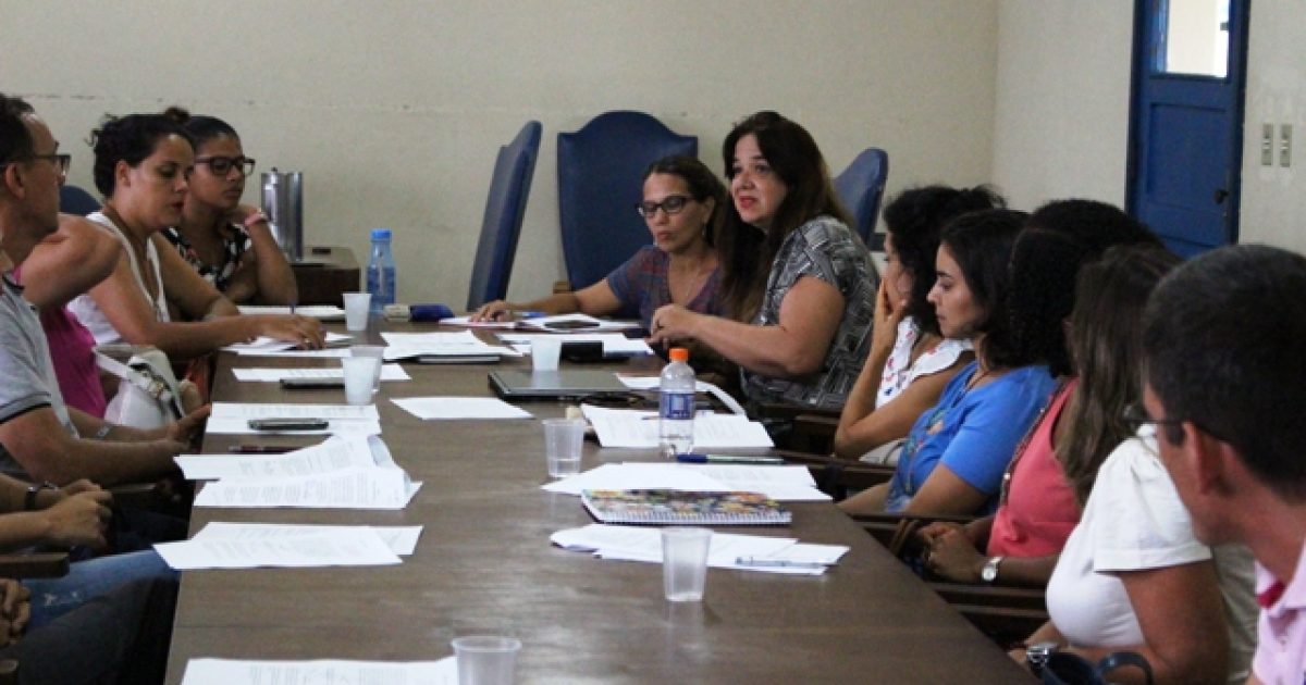 Reunião discute resolução sobre curricularização da extensão na UFRB