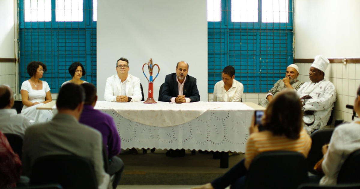 UFRB empossa professores Danillo Barata e Viviane Ramos na direção do CECULT