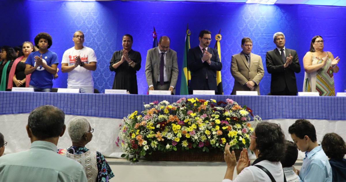 Solenidade marca transmissão de cargo de reitor e vice-reitor da UFRB