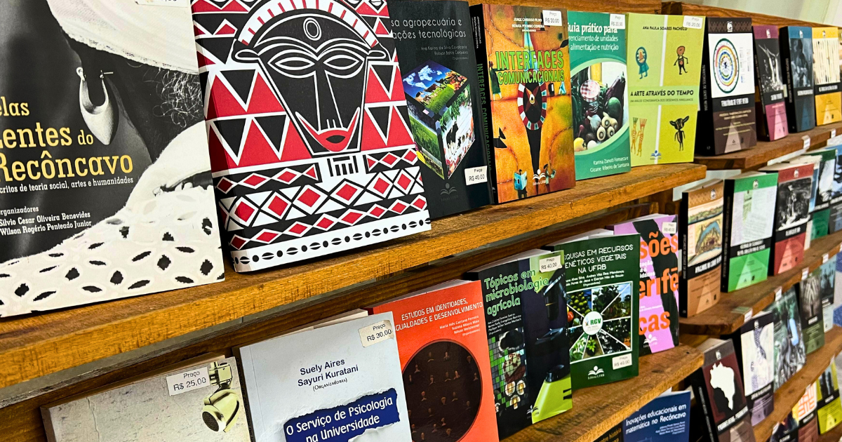 Editora da UFRB completa 15 anos com 234 obras e mais de 1,2 milhão de downloads gratuitos