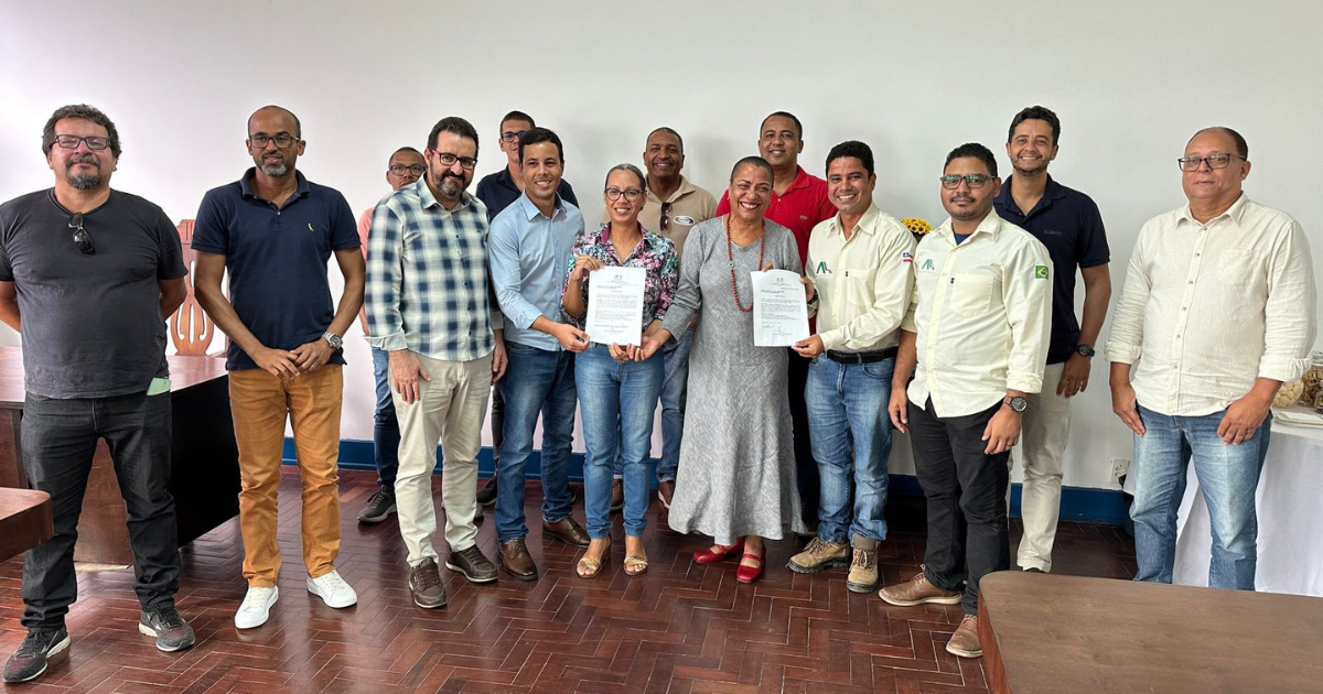 UFRB assina ordens de serviço para reforma do Anfiteatro e construção de Laboratório de Pavimentação