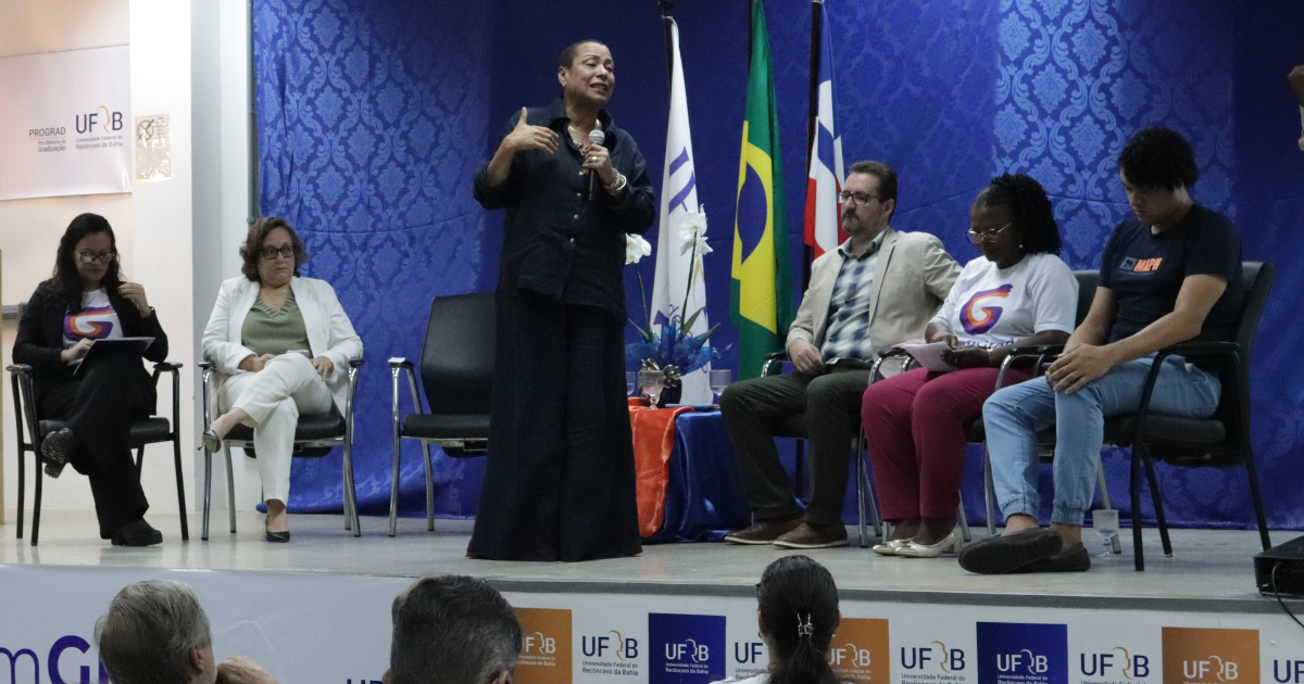 Simpósio de Graduação celebra 20 anos de ensino na UFRB e discute desafios do educação superior