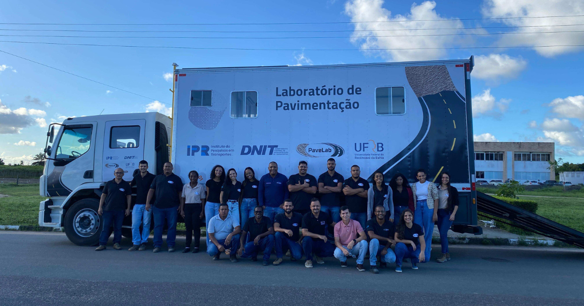Laboratório móvel da UFRB e DNIT reforça pesquisas e manutenção de rodovias federais na Bahia