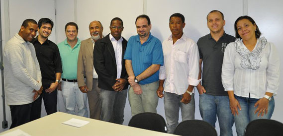 Primeiro estudante do curso de bacharelado em Ciências Exatas e Tecnológicas da UFRB cola grau 